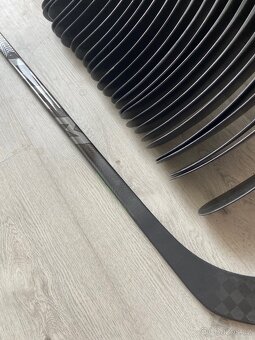 Hokejka CCM Trigger 6 P29 85flex levá ZÁRUKA - 8