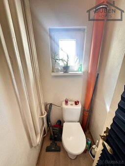 Rodinný dům (3 bytové jednotky) se zahradou 625 m2 - Cheb - - 8