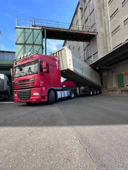 Traktor /tahač Daf xf - 8
