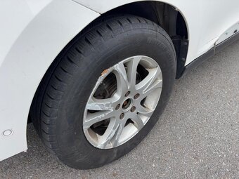 Hyundai ix35 2.0 CRDi 135 kW, automat, panoramatická střecha - 8