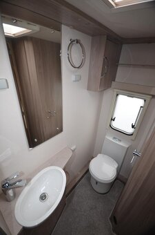 Karavan Sprite Cruzer 492 SR - 8