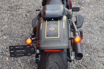 Harley Davidson FLFBS - 8