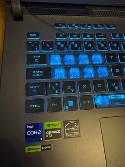 240Hz ASUS ROG i9 14900HX ,1TB SSD,32GB RAM,RTX 4060 8GB - 8