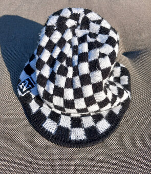 klučičí zimní doplňky - vel. 5/6 let - 4 ks - 8