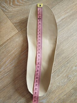 Pracovní boty, vel. 40 - 8