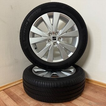 ZÁNOVNÍ SEAT ARONA 5x100 ET48+LETNÍ 205/55R17 7mm - 8