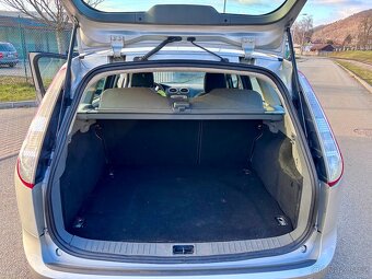 Ford Focus 1.6 85kw, benzin, pěkný stav - 8