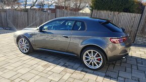 Rozpredám Alfa Romeo Brera 2.4JTDm 154kW na dily - 8