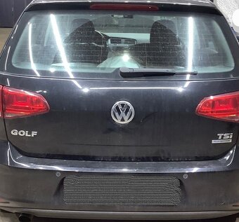 Volkswagen Golf 7 VII 1.2 Tsi 77KW 11/2014 168 tkm VYHŘ. SED - 8