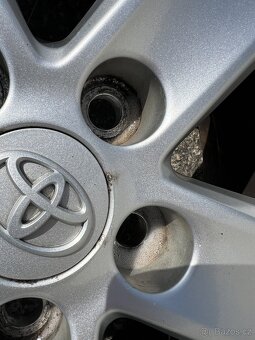 alu kola Toyota RAV4 R17 ET45 rozteč 5x114.3 - 8