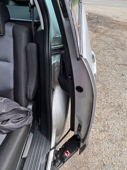 Mazda 5 2.0 diesel - 8