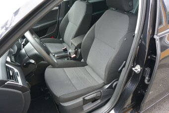 PRODÁM Škoda Octavia 1.2TSi AUTOKLIMAVYHŘÍV.SEDADLA - 8