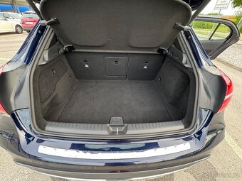 MERCEDES BENZ GLA 200d 4Matic automat - 8