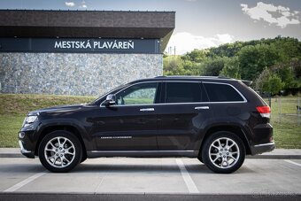 Jeep Grand Cherokee - 8
