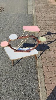 Stojan na kvetiny.Brusel - 8