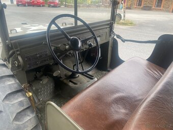 DODGE WC56 COMMAND CAR - 8