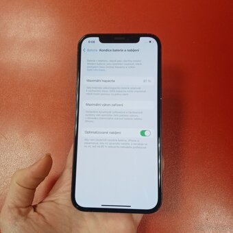 Apple iPhone 12 64GB - 8