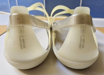 Crocs Isabella Strappy Sandal vel.41-42, NOVÉ - 8