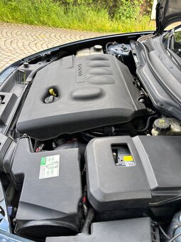 Prodám Volvo V50 2009 • 2.0 diesel - 8