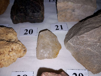 S93 Sbírka 40 ks minerálů, hornin a zkamenělin - 8