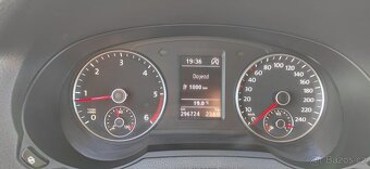 Volkswagen Sharan - 8