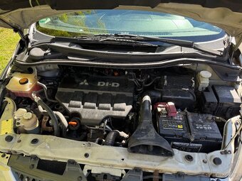 Mitsubishi Grandis 2,0 DID 103 kw , 7 míst 2008 - 8
