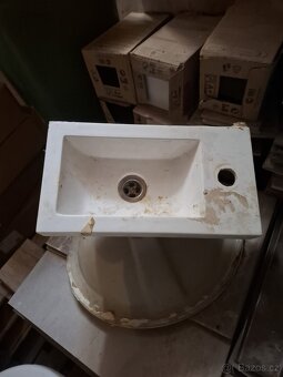 Sanitární vybavení - 8