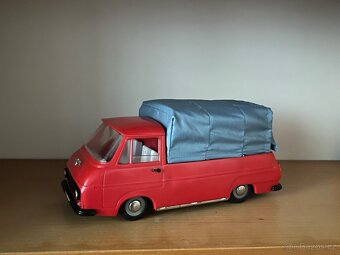 Prodam staré heacky auticka Škoda - 8