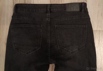 Dámské černo-šedé bootcut džíny Vero Moda - vel. M - 8