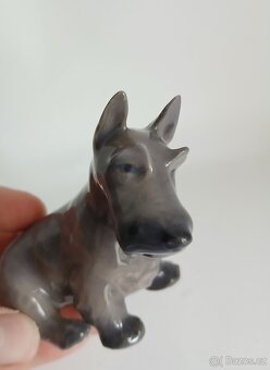 Porcelánová figurka psa - Královská Kodaň - 8