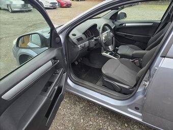 Opel Astra, 1,6 i 85 kw - 8