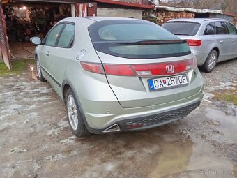 Auto na nahradne diely - 8