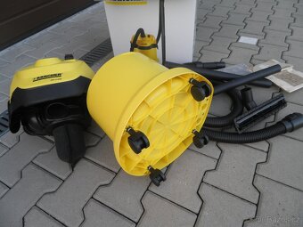 vysavač KARCHER - 8