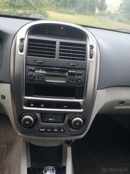 KIA CERATO 2004 BENZÍN DIGIKLIMATIZACE - 8