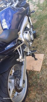 Yamaha FZS 600 Fazer - 8