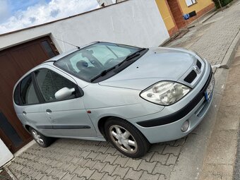 Renault Mégane scenic 1.6i - 8