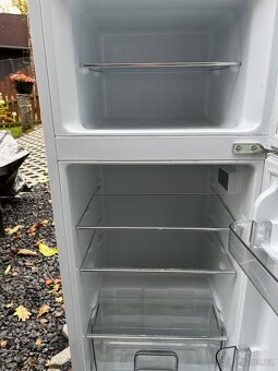 Prodám malou ledničku s mrazákem AEG - 8