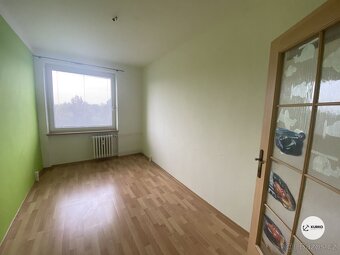 Pronájem prostorného bytu 3+1 s lodžií, po rekonstrukci – ul - 8