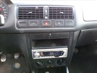 Volkswagen Golf 1,6 16V KLIMA,EKO PLACENO - 8