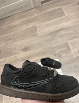 Nike Air Jordan Travis Scott - 8