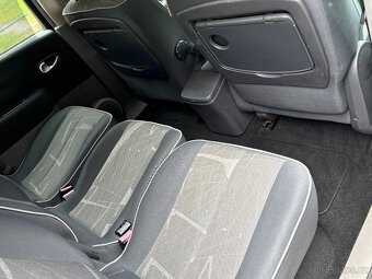 RENAULT SCENIC 1.6 Tažne ,Funkční klimatizace - 8