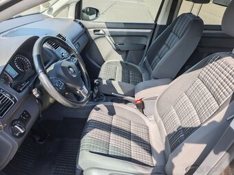 Volkswagen Touran Cross 2.0Tdi tažné - 8