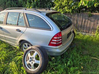 Prodám Mercedes Benz 220 CDI, 470 tis.km - 8