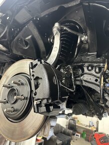 Kompletní antikorozní ochrana podvozku a dutin - 8