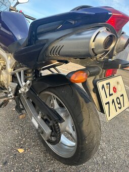 Yamaha Fazer 600 - 8