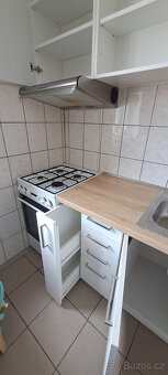 Kuchyň Oresi 4 roky stará. - 8