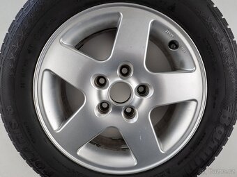 Škoda Octavia - 15" alu kola - Zimní pneu - 8