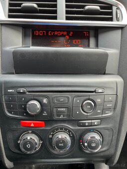 Citroen C4 1.6 HDI - 8