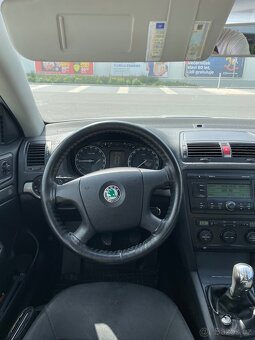 Octavia 2 1.9tdi 77kw - 8