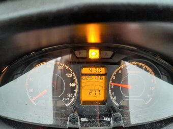 Suzuki AN 200i Burgman, 2016, výborný stav - 8